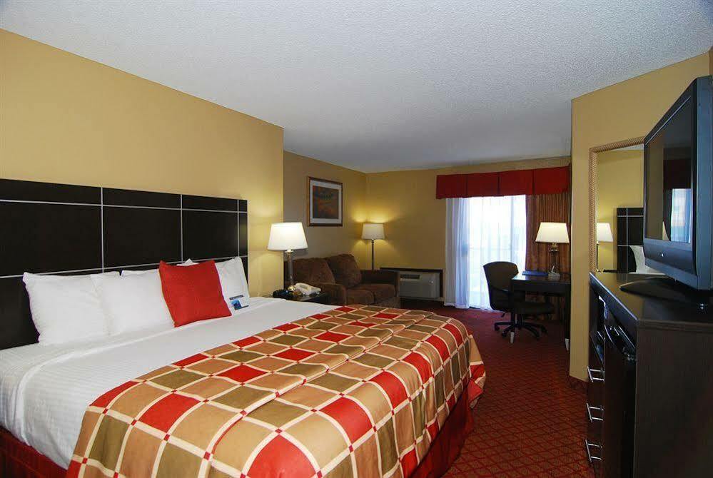 Broadway Inn & Suites Оклахома-Сити Экстерьер фото