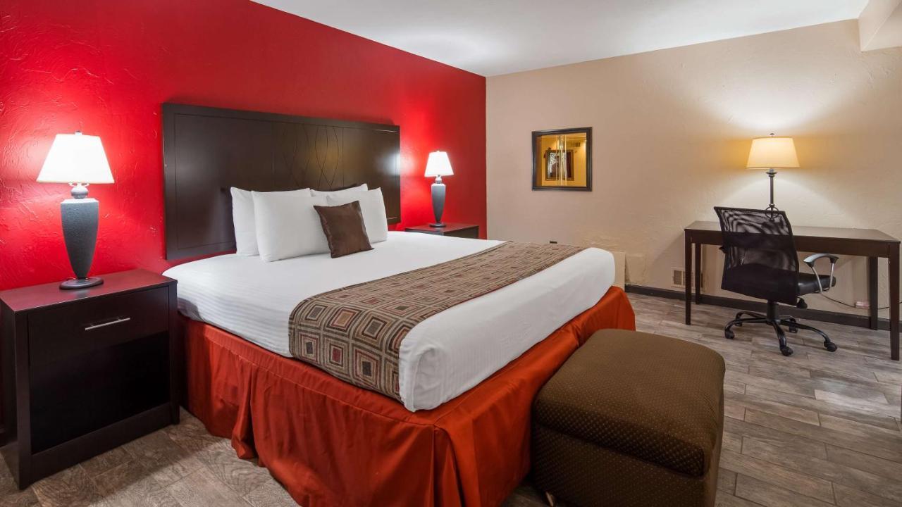Broadway Inn & Suites Оклахома-Сити Экстерьер фото
