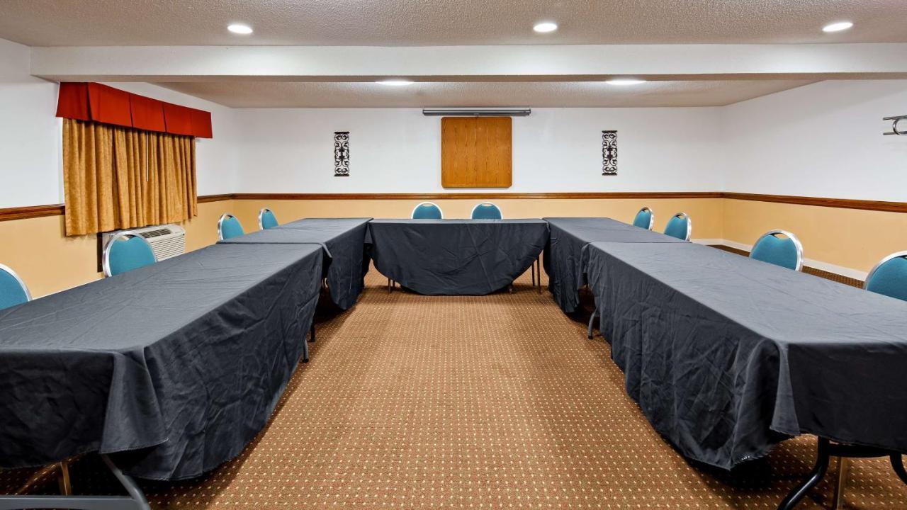 Broadway Inn & Suites Оклахома-Сити Экстерьер фото